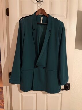 Emerald green Double-Breasted Women's long Blazer Jacket